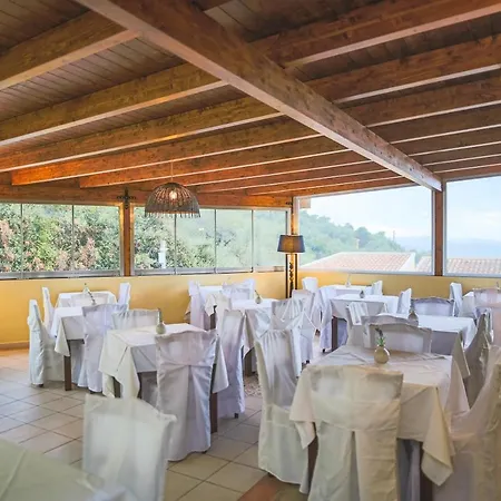 科孚岛居住酒店 Nisaki (Corfu)